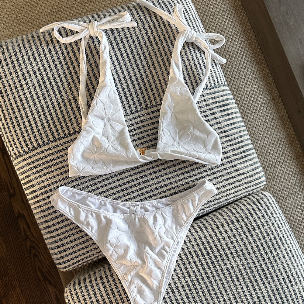 Kenny Flowers - The Santorini Bikini (top and bottom are different size)